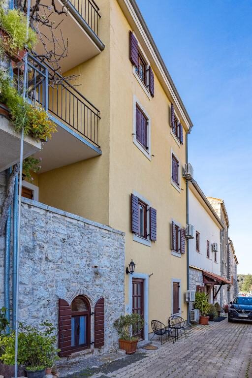 Street view of Villa Vrsar in the old town of Vrsar